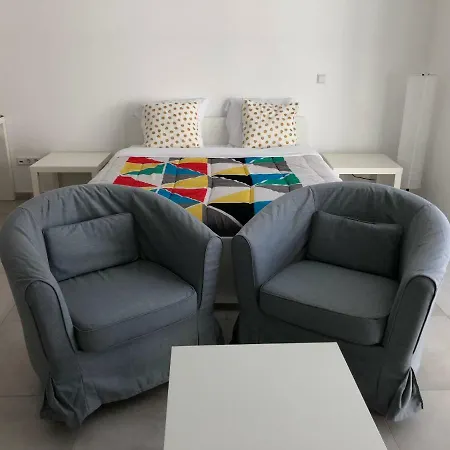 Lotus Apartment *